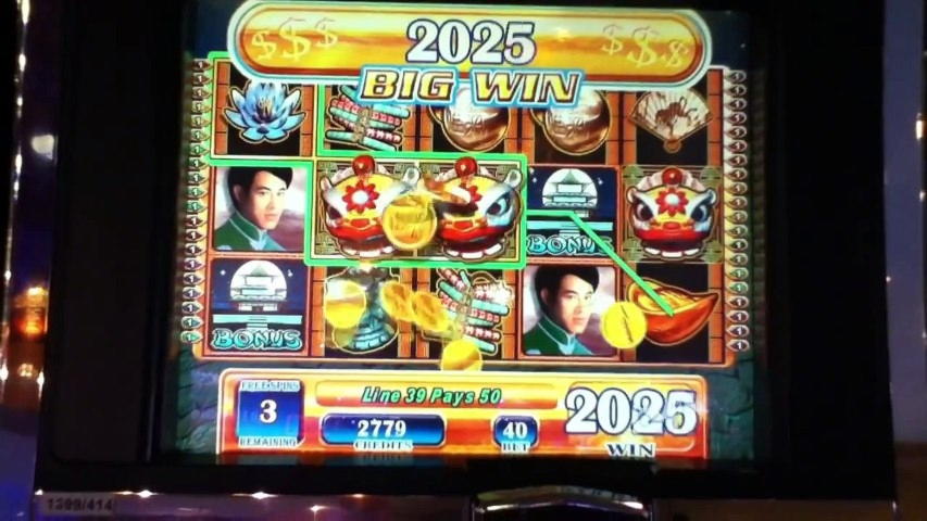 EURO 625 Daily freeroll slot tournament at Golden Lion Casino