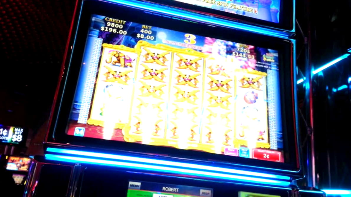 20 Free Spins right now at Roaring 21 Casino