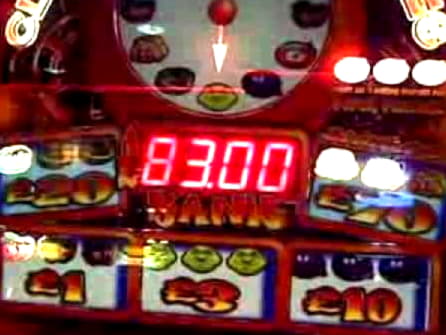 300 Loyalty Free Spins! at CoolCat Casino