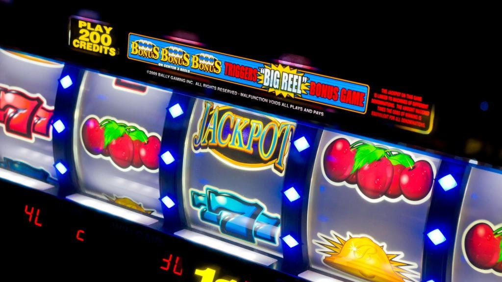 €415 Free Casino Tournament at Roaring 21 Casino