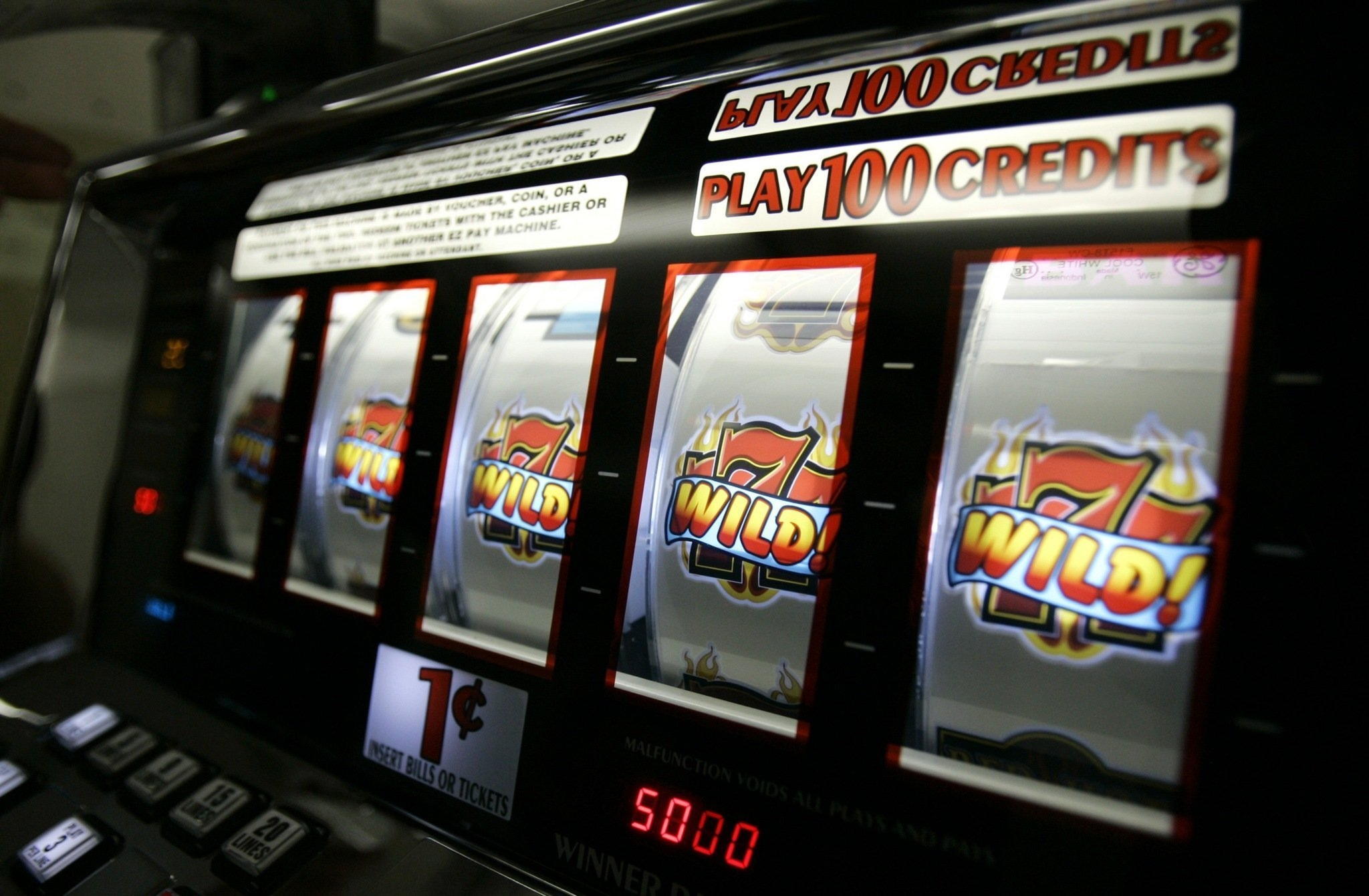 360% casino match bonus at Golden Lion Casino