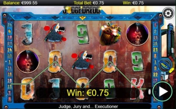 EUR 520 Mobile freeroll slot tournament at Two-Up Casino