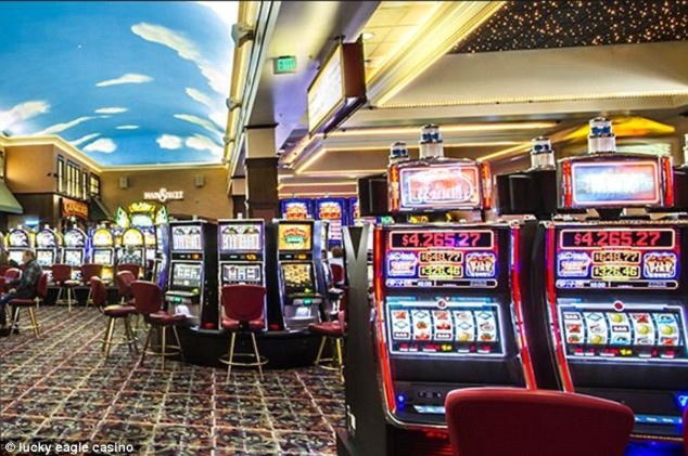 30 Free Casino Spins at Two-Up Casino