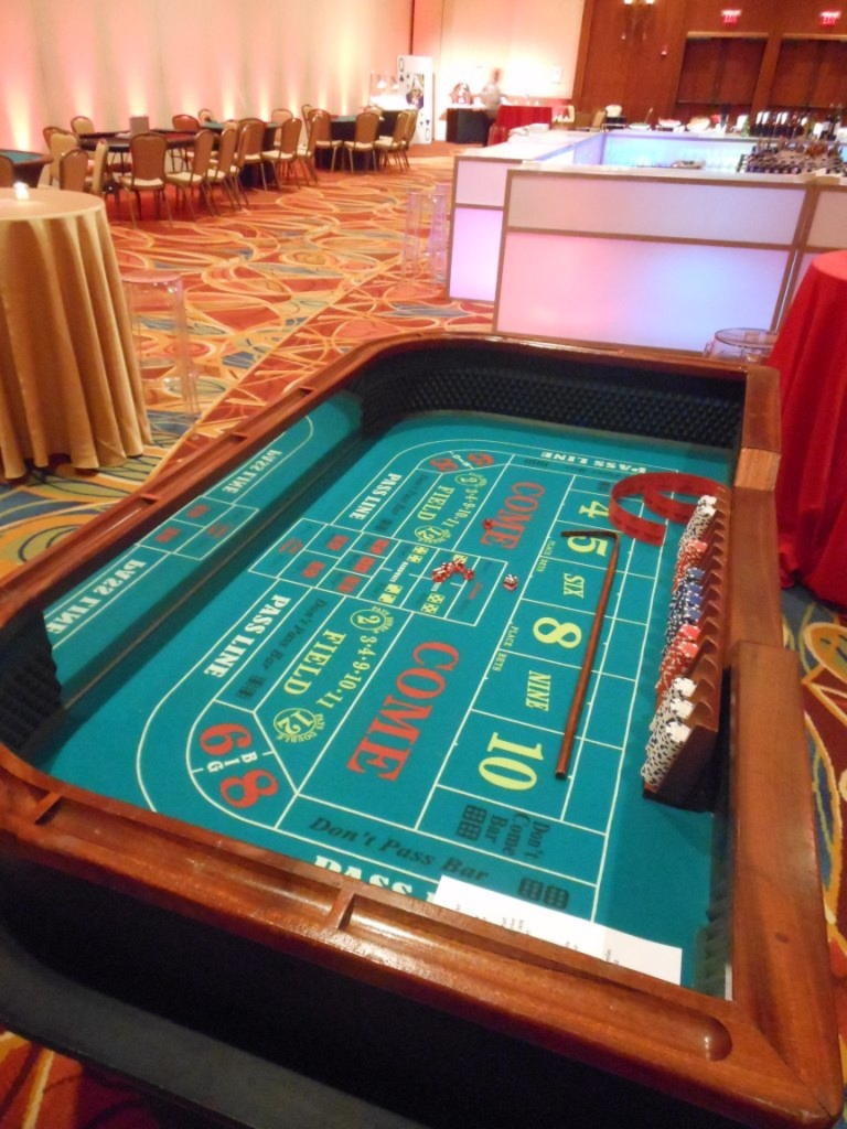 €10 Mobile freeroll slot tournament at Lincoln Casino