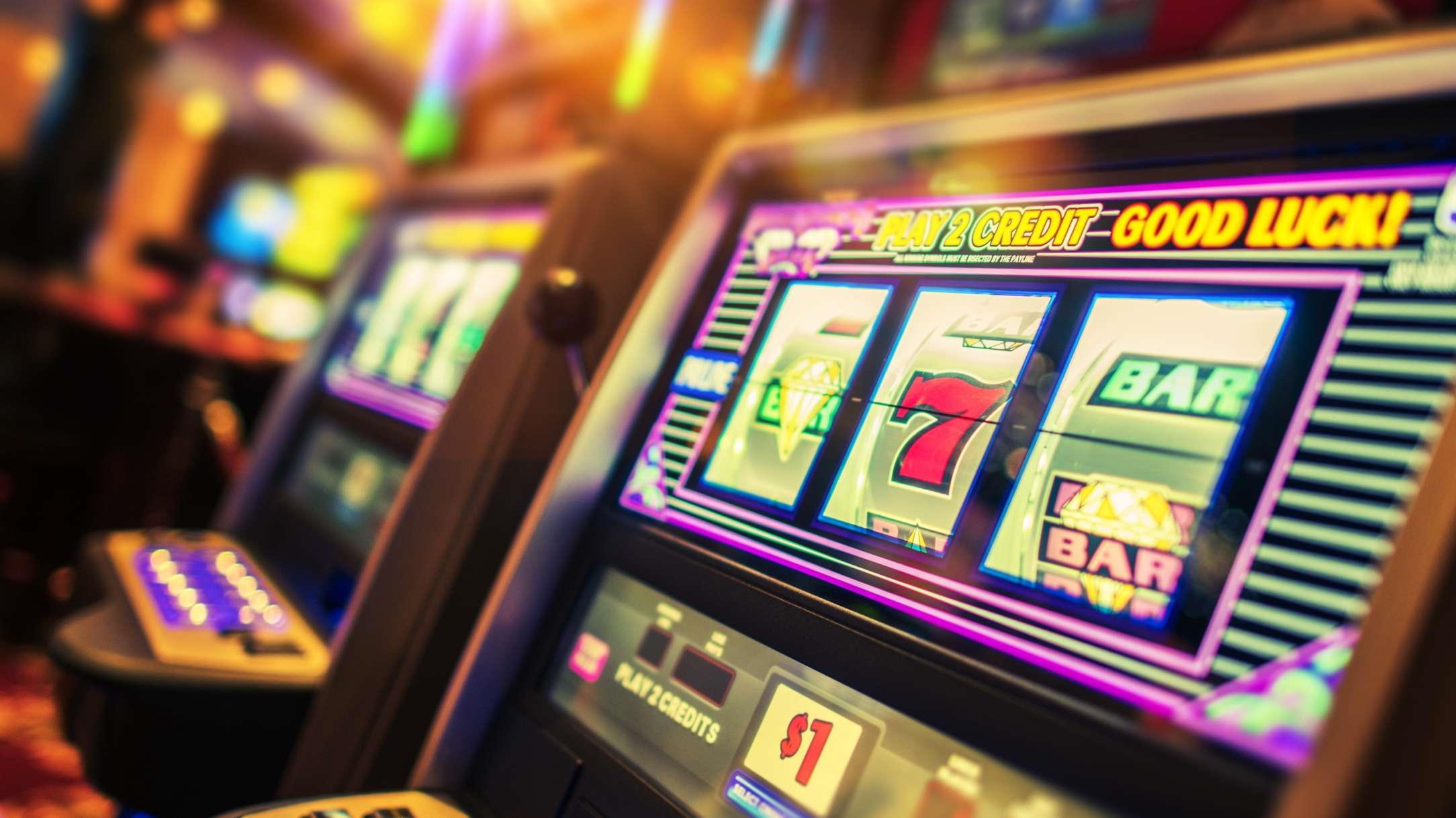 EURO 760 No deposit bonus casino at Roaring 21 Casino