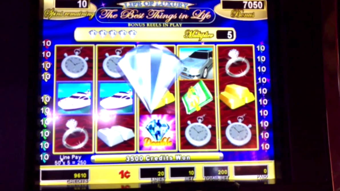 €666 FREE CASINO CHIP at Raging Bull Casino