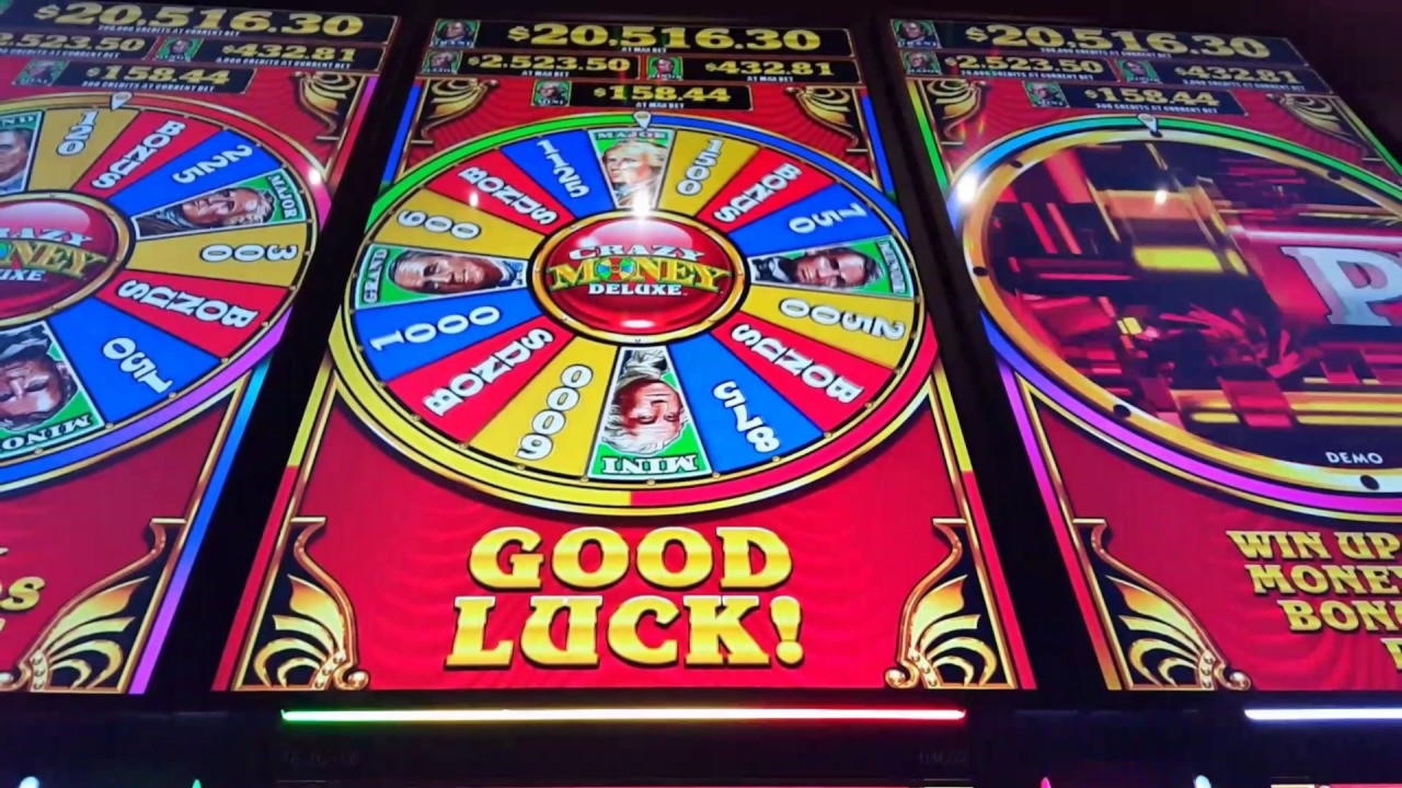 EUR 480 Daily freeroll slot tournament at Casino Max