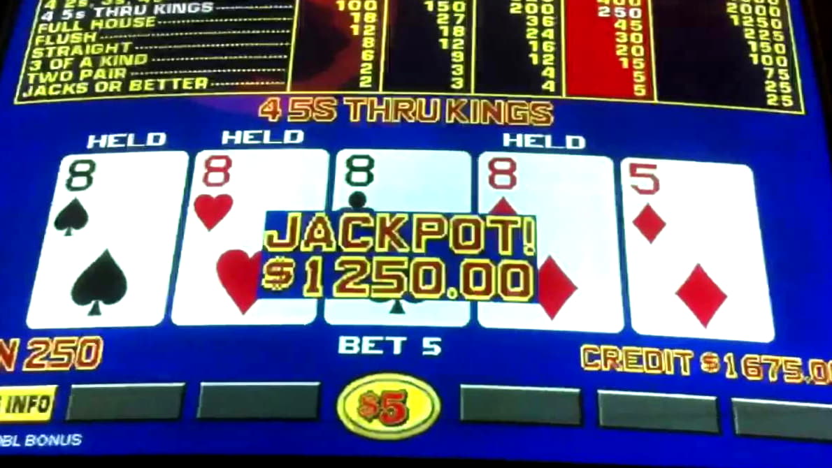 €55 FREE Chip at Uptown Pokies Casino
