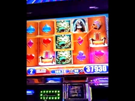 180% Signup casino bonus at Roaring 21 Casino