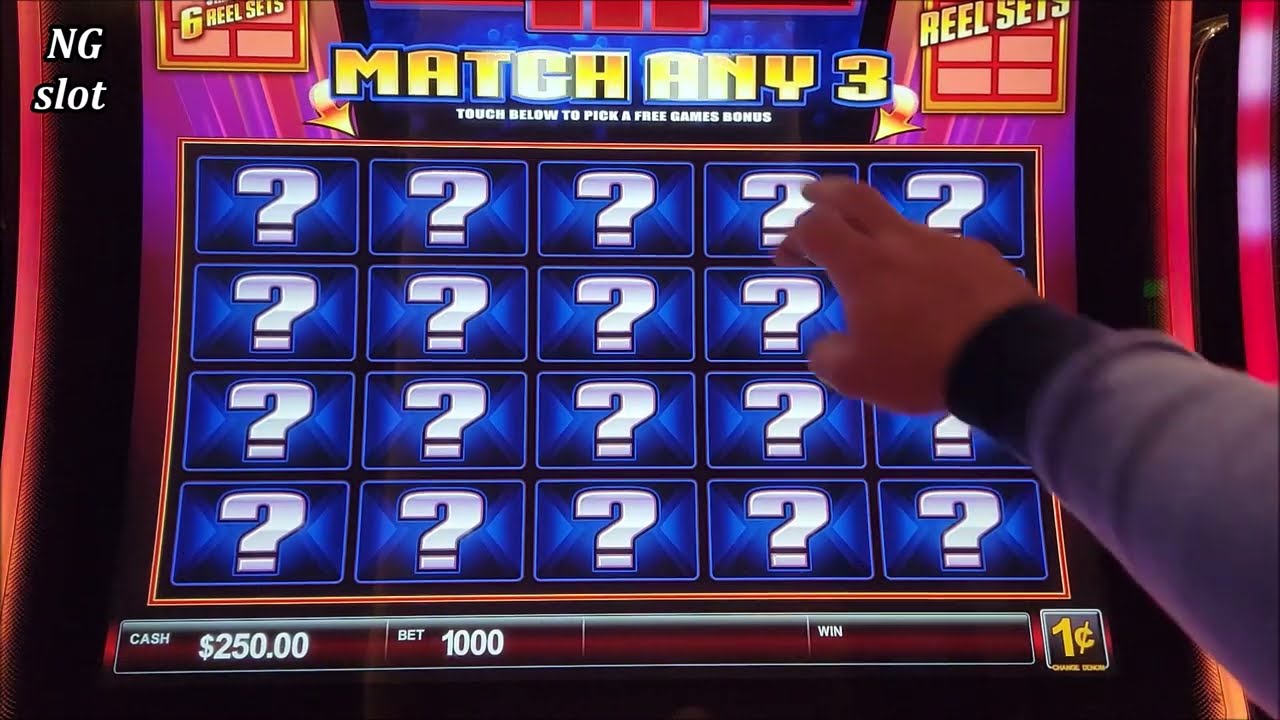 Those Slot Machine Kept Paying Me - Winning In Las Vegas